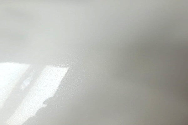 Glans metallic wit wrapfolie 152CM